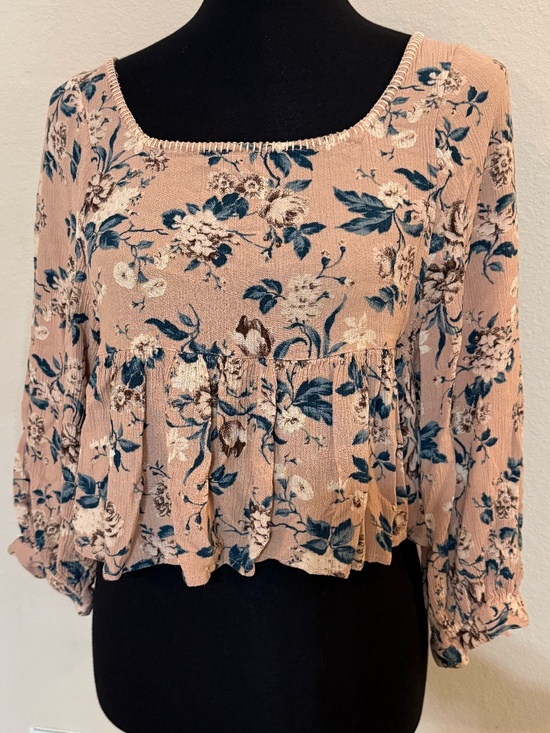 American Eagle Outfitters Tops - American Eagle Pink Boho Floral Crop Top Size XS